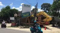 Truk Angkut Ekskavator Seruduk Rumah dan Ruko di Lampung Selatan, Sopir Diduga Mabuk