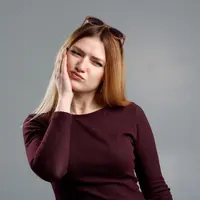 Masalah pada Gigi yang Memicu Sakit Kepala (Serhii Zavalnyi/Shutterstock)