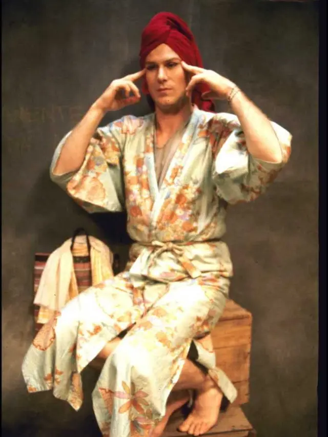 William Hurt dalam film Kiss of the Spider Woman. (Foto: Dok. FilmDallas Pictures/ IMDb)