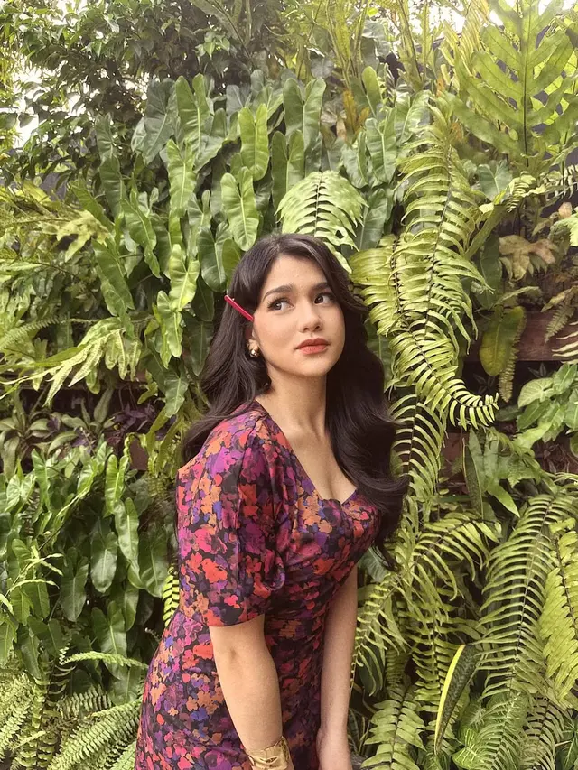  Dok. Instagram @davinaakaramoy)
