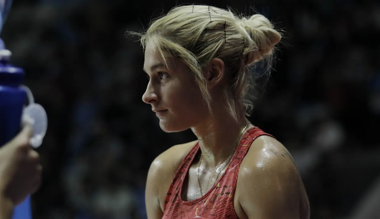 Ganda putri Bulgaria, Gabriela Stoeva, saat melawan wakil Korsel, Lee So Hee/Shin Seung Chan, pada Indonesia Open di Istora Senayan, Rabu, (4/7/2018). Stoeva bersaudara takluk 21-15 10-21 22-20. (Bola.com/M Iqbal Ichsan)