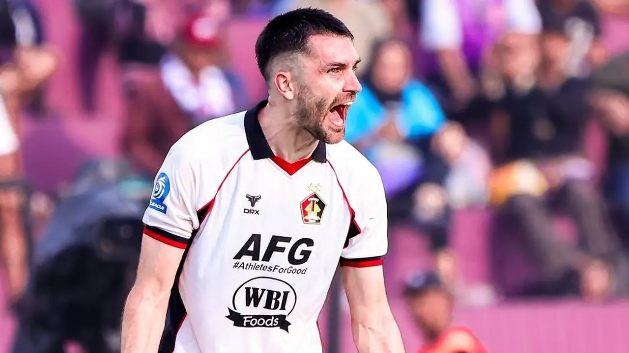 Jon Toral, Persik Kediri