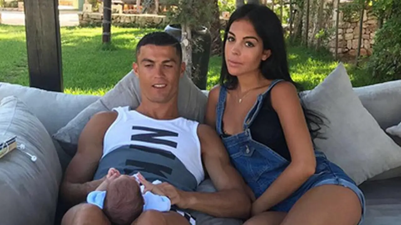 [Bintang] Cristiano Ronaldo - Georgina Rodriguez