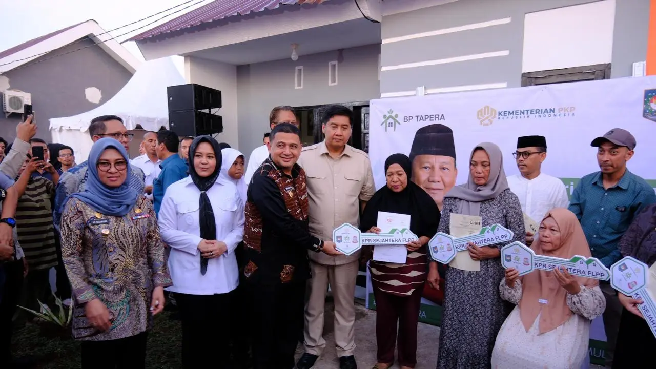 Keluarga korban kerusuhan di Makassar mendapat bantuan rumah