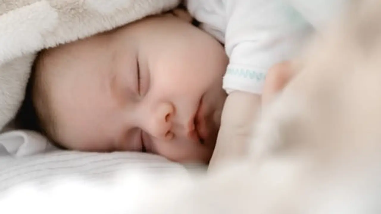 Tips menidurkan bayi