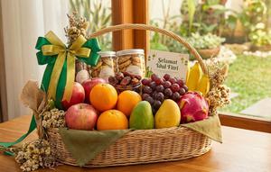 Ilustrasi Barang yang Sebaiknya Tidak Dijadikan Hampers Lebaran/Gemini AI