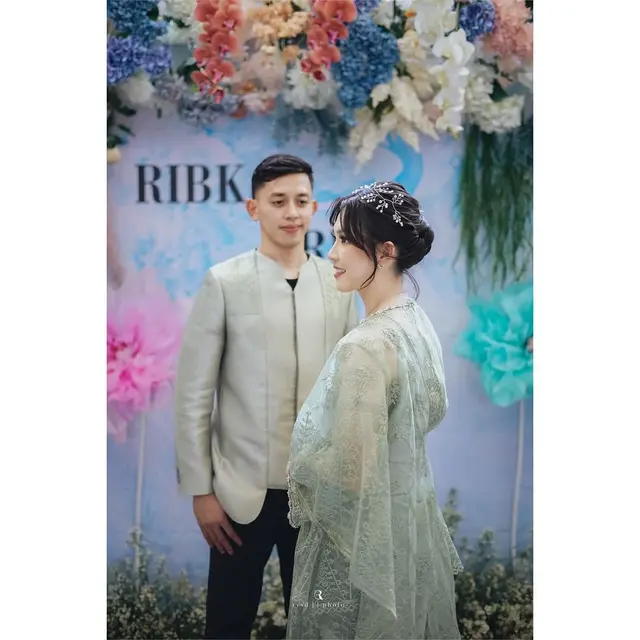 3 Tahun Pacaran, Ini 6 Potret Lamaran Pebulutangkis Rian Ardianto dan Ribka Sugiarto