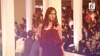 4 desainer terpilih Byo, Eri, Natalia Koantoro, dan Wilsen Willim memamerkan koleksi busananya di Runway Hits Fashion Nation