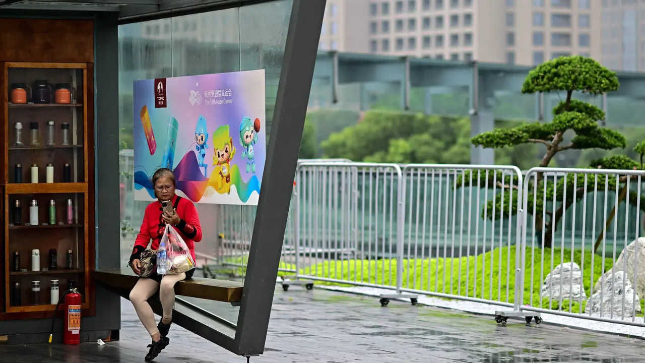 Maskot dan Poster Asian Games ke-19