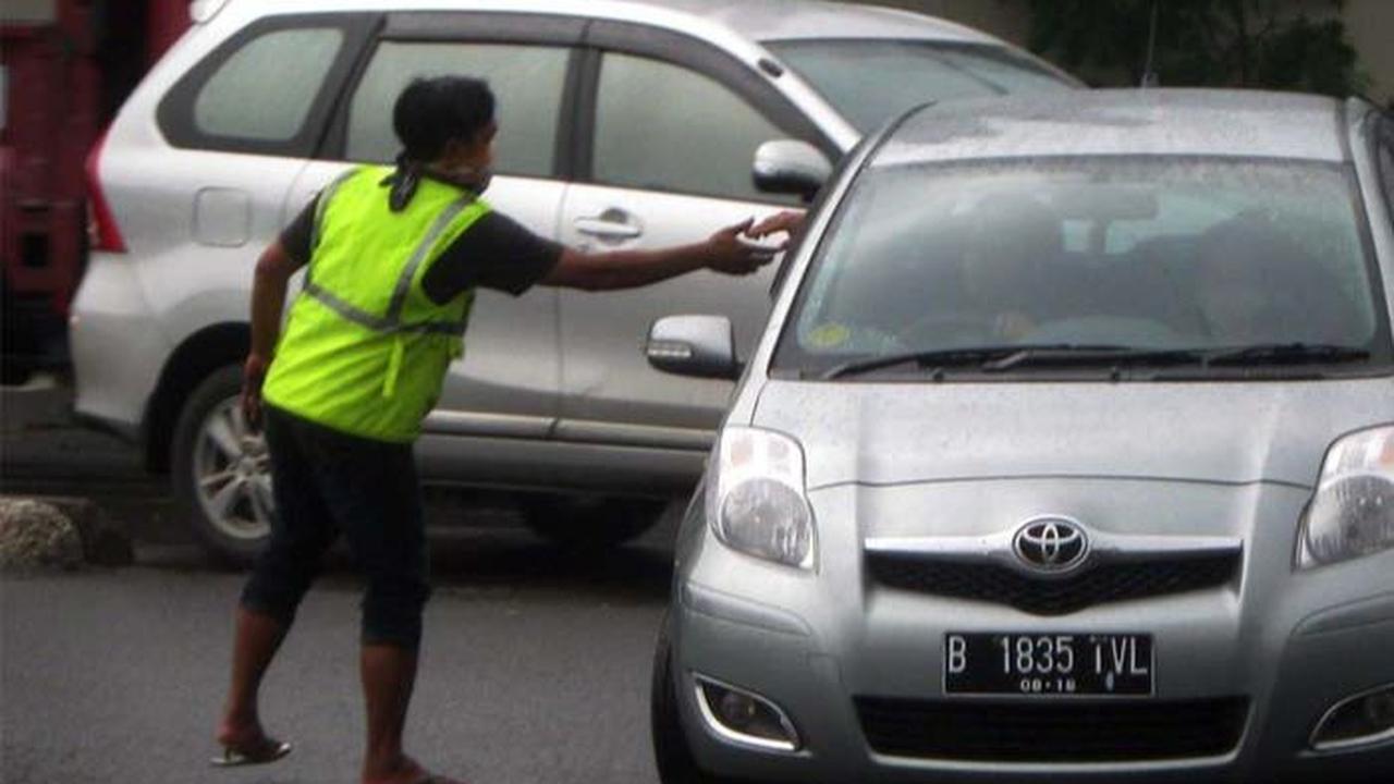 Cara Kerja Para Polisi Cepek<br>
