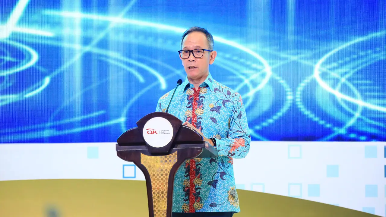 Ketua Dewan Komisioner Otoritas Jasa Keuangan (OJK) Mahendra Siregar dalam Pertemuan Tahunan Industri Jasa Keuangan (PTIJK) 2025, di Jakarta Convention Center, Jakarta, Selasa (11/2/2025).