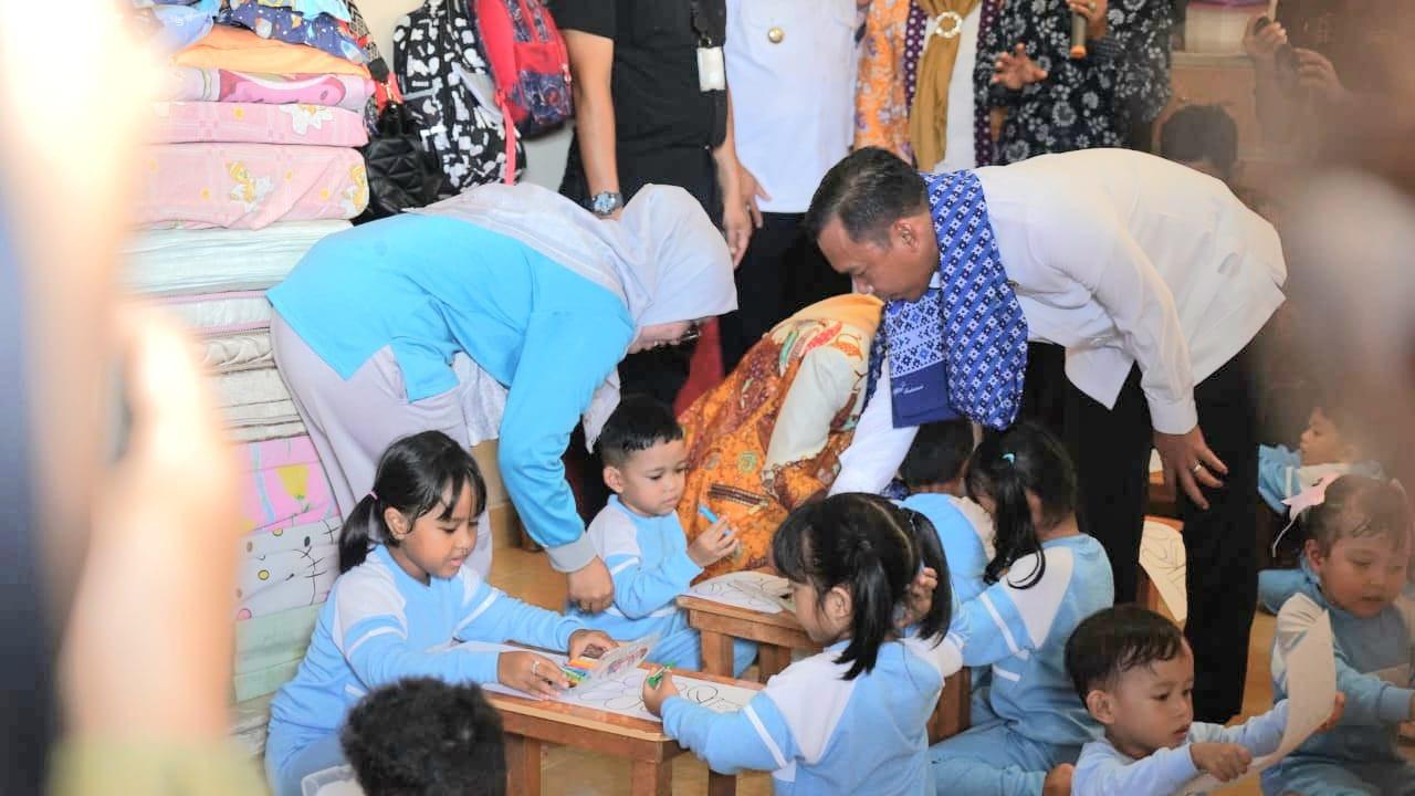 Kunjungan ke Tamasya