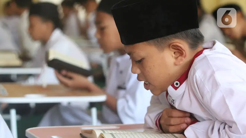 Semangat Para Santri Mengkhatamkan Al-Quran di Bulan Ramadhan