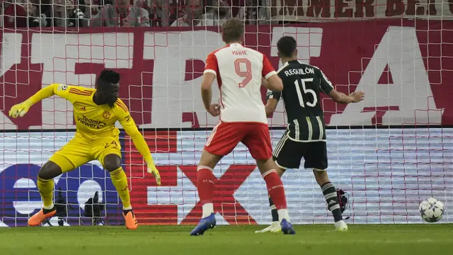 Foto: Momen Blunder Andre Onana yang Jadi Awal Petaka MU Takluk dari Bayern Munchen dalam drama 7 Gol di Liga Champions