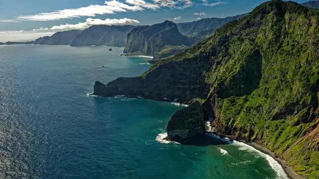 8 Pendakian Gunung Paling Berbahaya di Eropa, Jangan Terlena Pemandangan Indahnya