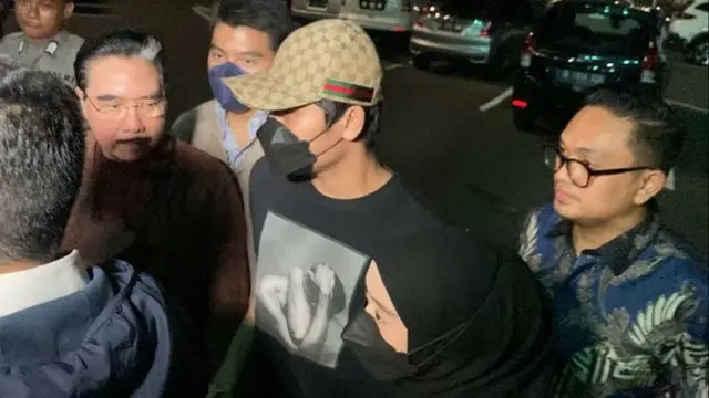 Akur dan Mesra, Ini 7 Momen Lesti dan Rizky Billar Dipanggil Penyidik