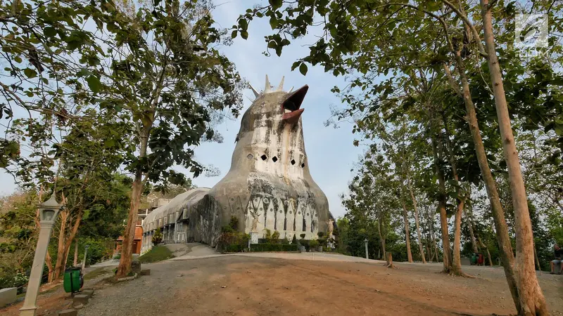 Akhir Pekan Menelusuri Keindahan Wisata Religi Gereja Ayam Bukit Rhema