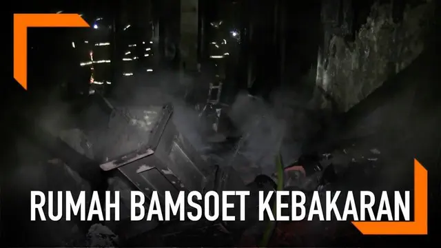 Rumah Ketua DPR Bambang Soesatyo di Duren Sawit, Jakarta terbakar. Diduga kebakaran disebabkan korseleting listrik.