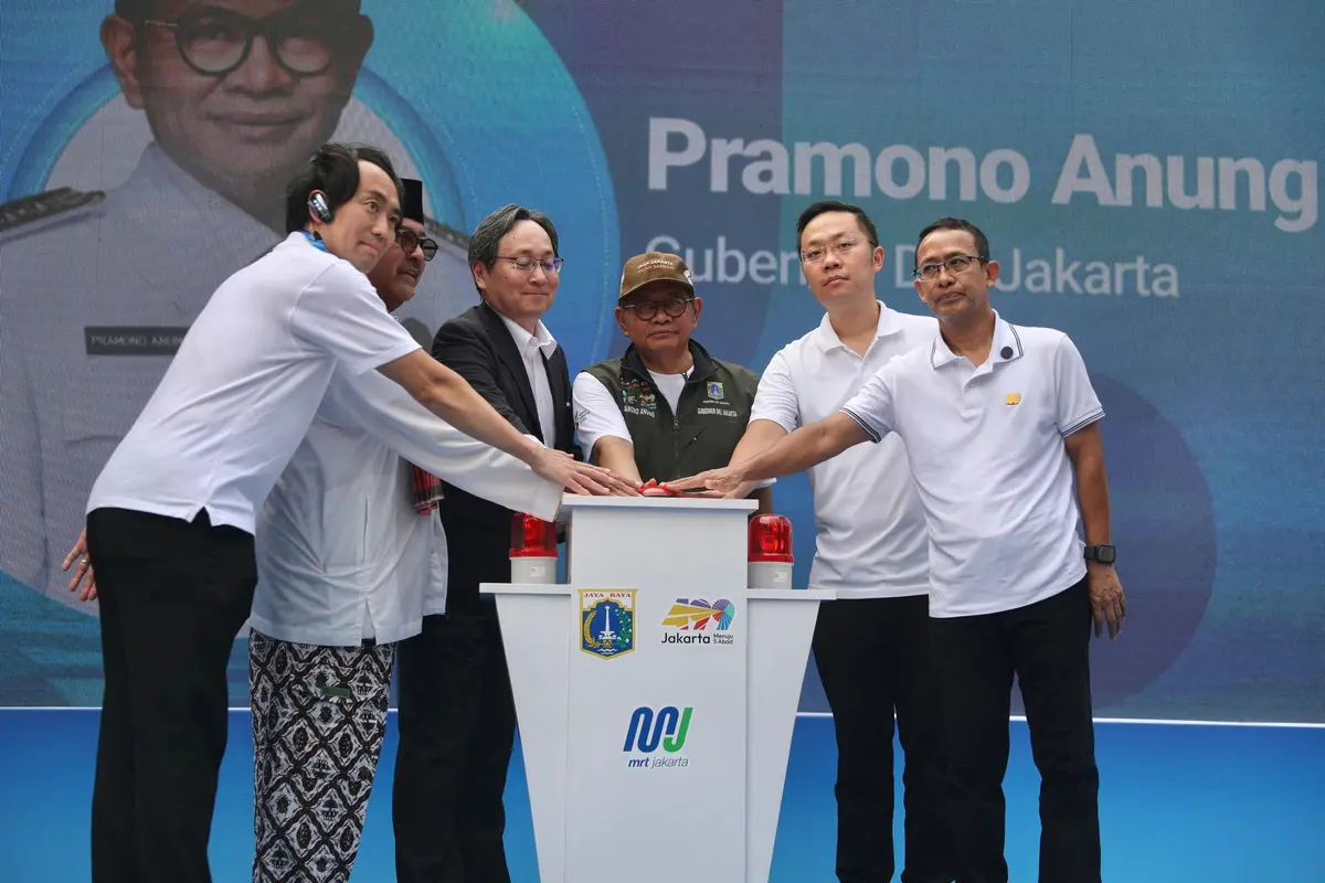 Gubernur DKI Jakarta, Pramono Anung, mencanangkan pembangunan Jembatan Donat atau Pedestrian Deck Dukuh Atas di Setiabudi, Jakarta Selatan, pada Minggu (21/6/2026).