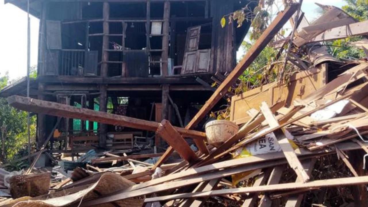 Detik-Detik Jet Tempur Myanmar Bom Kedai Teh saat Warga Asyik Menonton Sepak Bola, 18 Orang Tewas Seketika