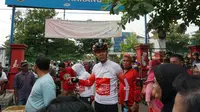 Calon Gubernur Jawa Tengah, Ganjar Pranowo, mengunjungi kawasan di KBT Semarang (Dok. Tim Ganjar)