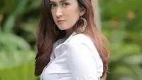 Zack Lee Cium Mesra Manohara, Nafa Urbach Tak Peduli