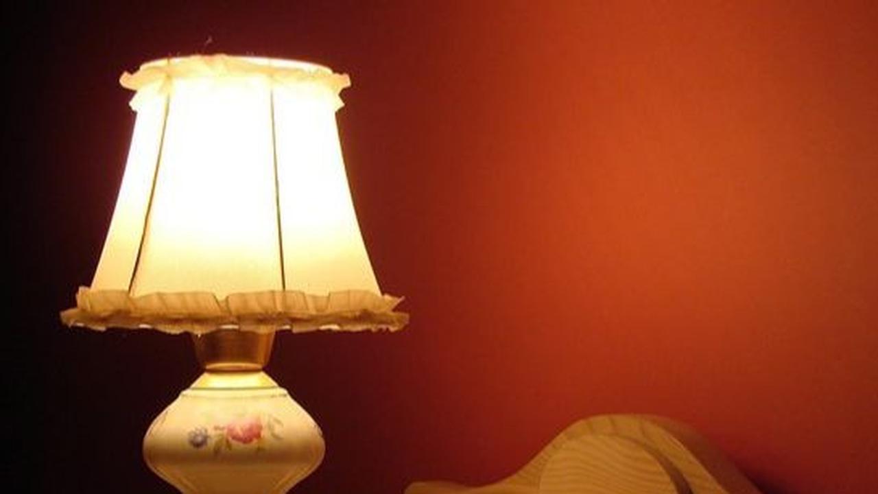 1. Desain Lampu Kamar Ala Lampion