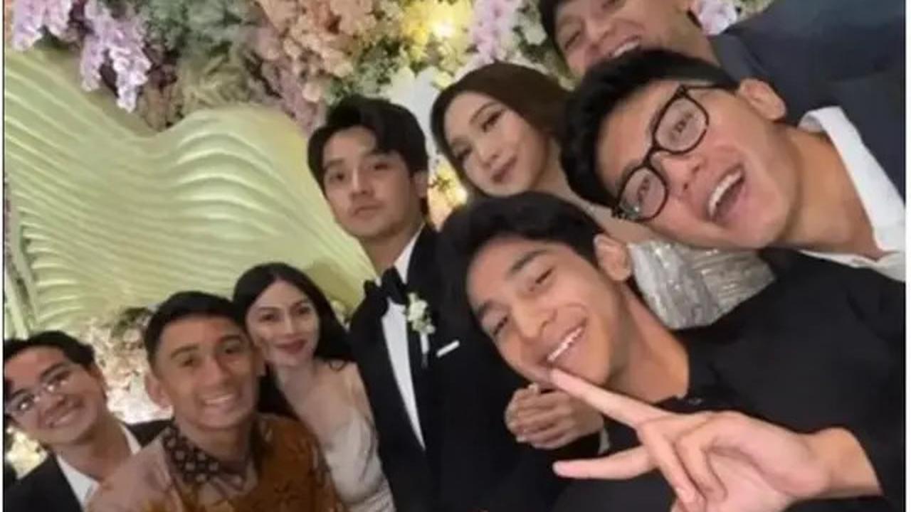 10 Potret Tamu Artis di Pernikahan Arbani Yasiz dan Raissa Ramadhani, Penuh Bintang