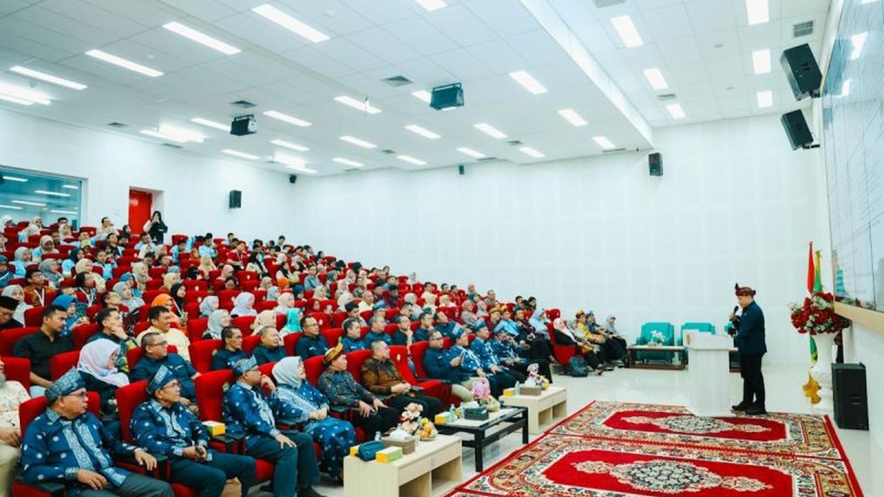 Tahukah Anda? Peremajaan Sawit Rakyat, Kunci Ketahanan Pangan dan Energi Nasional Menurut PalmCo