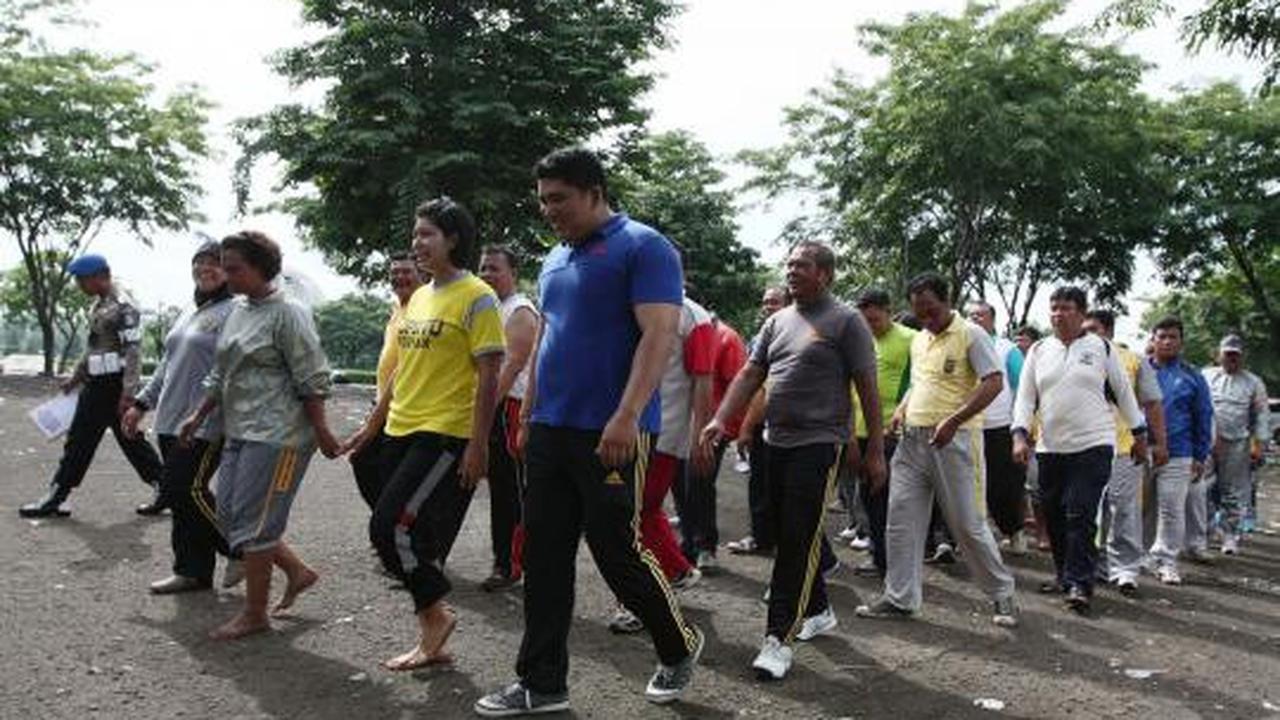 Puluhan Polisi gendut ikuti senam kurus di TMII