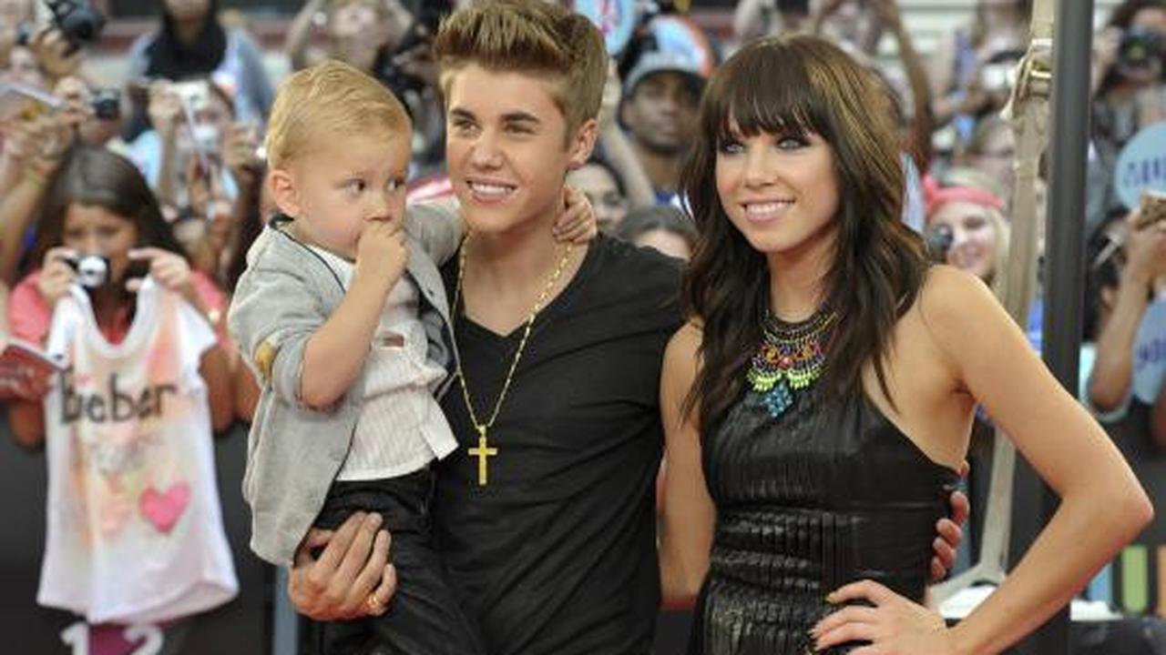 Justin Bieber tanpa Selena Gomez di karpet merah