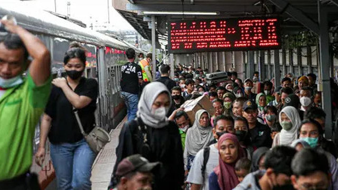 H-7 Lebaran, 12.000 Pemudik Berangkat dari Stasiun Gambir