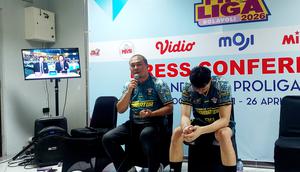 Skuad Sarubaya Samator pada sesi konfrensi pers usai laga kontra Jakarta Garuda Jaya hari Rabu (22/04/2026).(Bola.com/Ana Dewi)