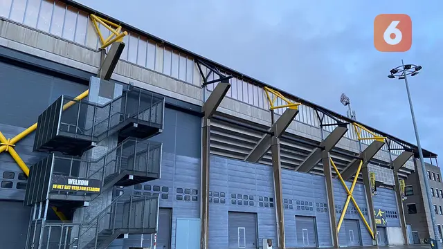 FOTO: Mengunjungi Stadion Klub Medioker Belanda saat Pandemi Covid-19 - Stadion Rat Verlegh