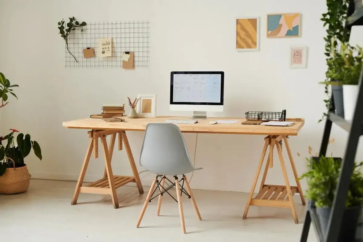 Tips Membuat Ruang Kerja yang Sederhana dan Minimalis di Rumah Agar WFH Lebih Nyaman