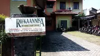 Dosen EH yang diduga melecehkan secara seksual terhadap mahasiswi UGM harus menjalani konsultasi di Kantor Rifka Annisa Women's Crisis Center di Yogyakarta. (Liputan6.com/Fathi Mahmud)