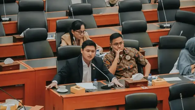 [Fimela] Rizki Natakusumah