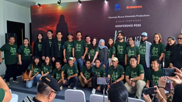 Film Pengin Hijrah