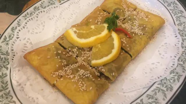 Kue dengan isian kacang merah