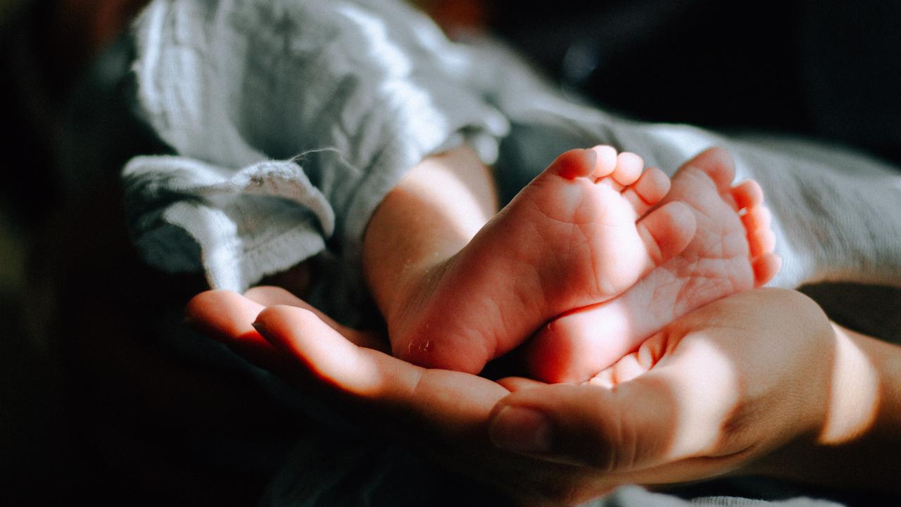 Kronologi Bayi 28 Hari Dicekoki Telur Mentah oleh Neneknya Berujung Meninggal Dunia