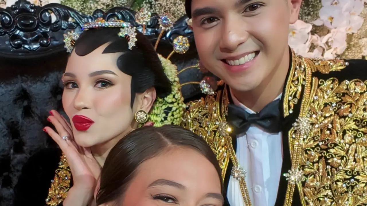 Parade Kebaya yang Dikenakan Para Artis di Ngunduh Mantu Al Ghazali dan Alyssa Daguise