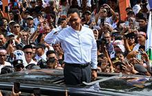 FOTO: Dipadati Ribuan Pendukung, Anies Baswedan Serukan Semangat Perubahan Saat Kampanye Akbar di Aceh