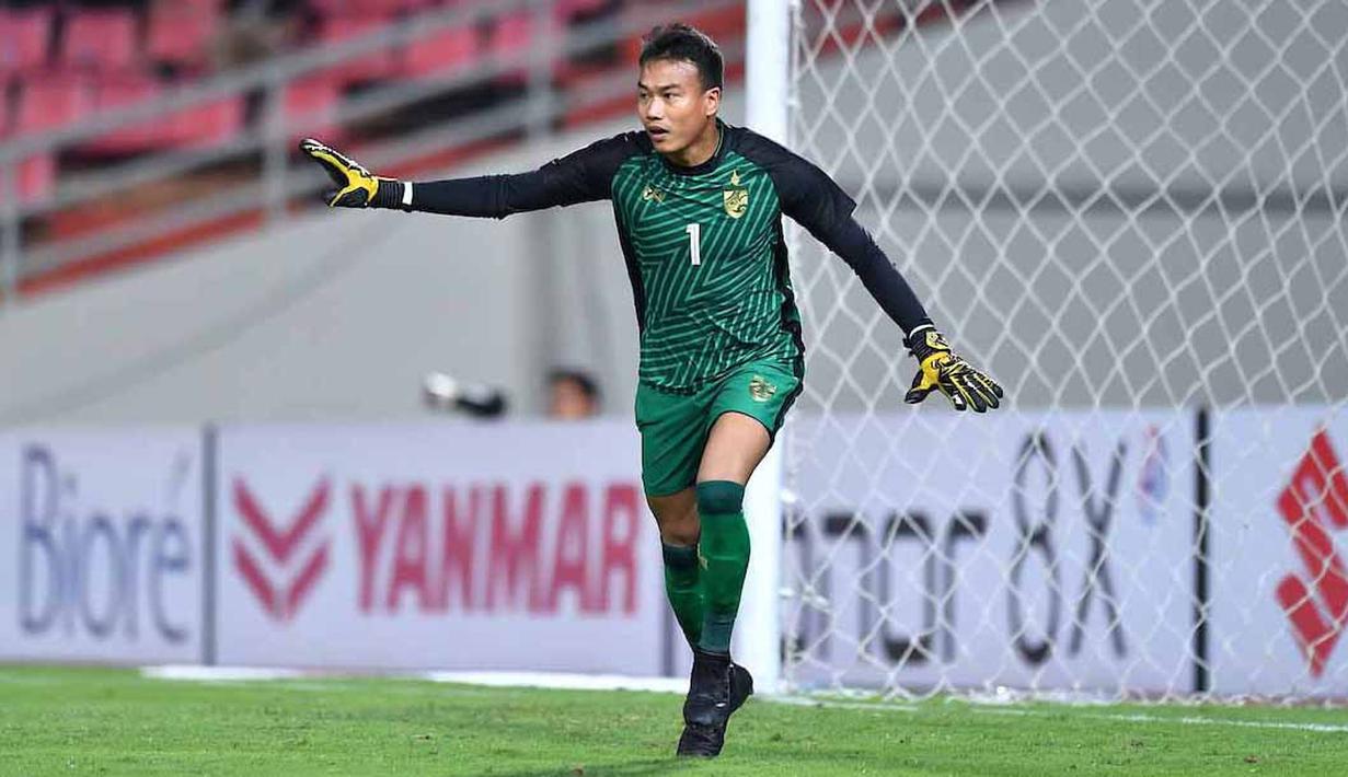 Penjaga gawang Timnas Thailand, Kawin Thamsatchanan saat ini tengah berkarier bersama klub Liga Belgia, OH Leuve. Namun, Dirinya belum mencatatkan sekalipun penampilan hingga Semifinal Piala AFF 2020. (affsuzukicup)