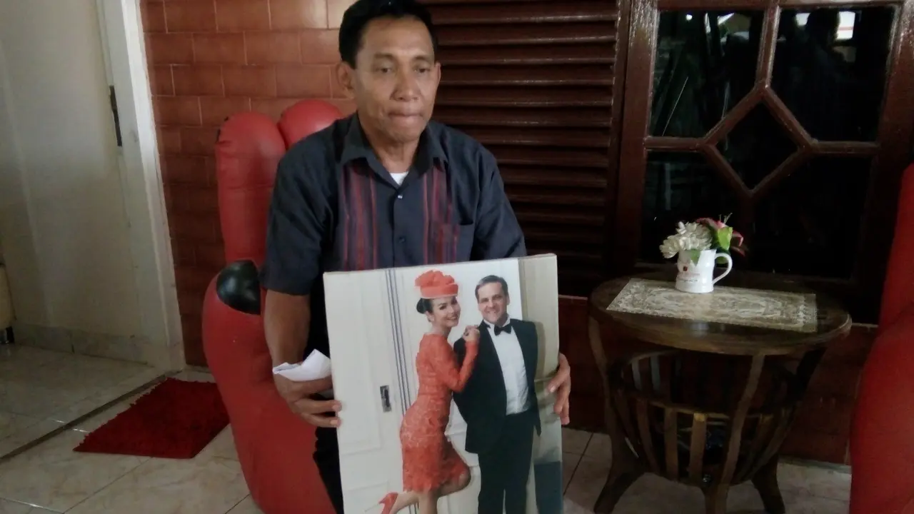 Keluarga Belum Terima Jenazah WNI Korban Pesawat Jatuh di Perth