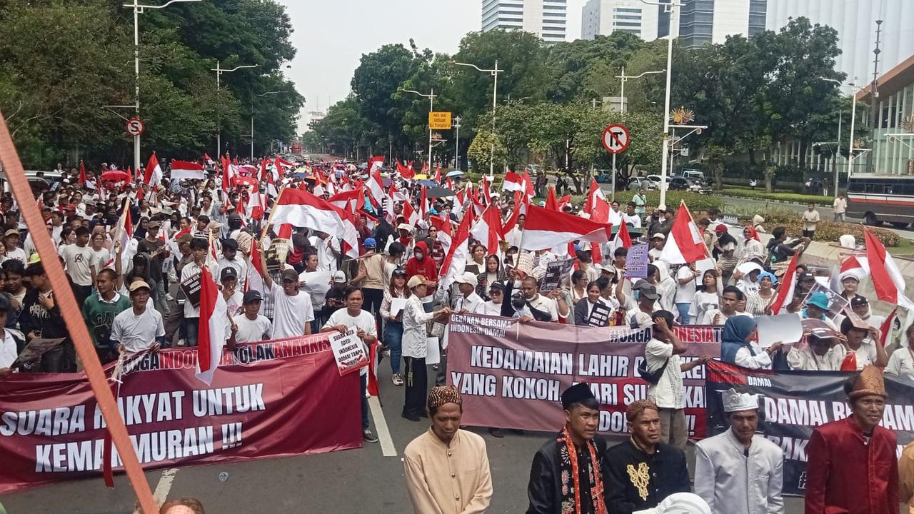 Pesan Persatuan Menggema dari Ribuan Massa dalam Deklarasi Gerakan Bersama Indonesia Damai