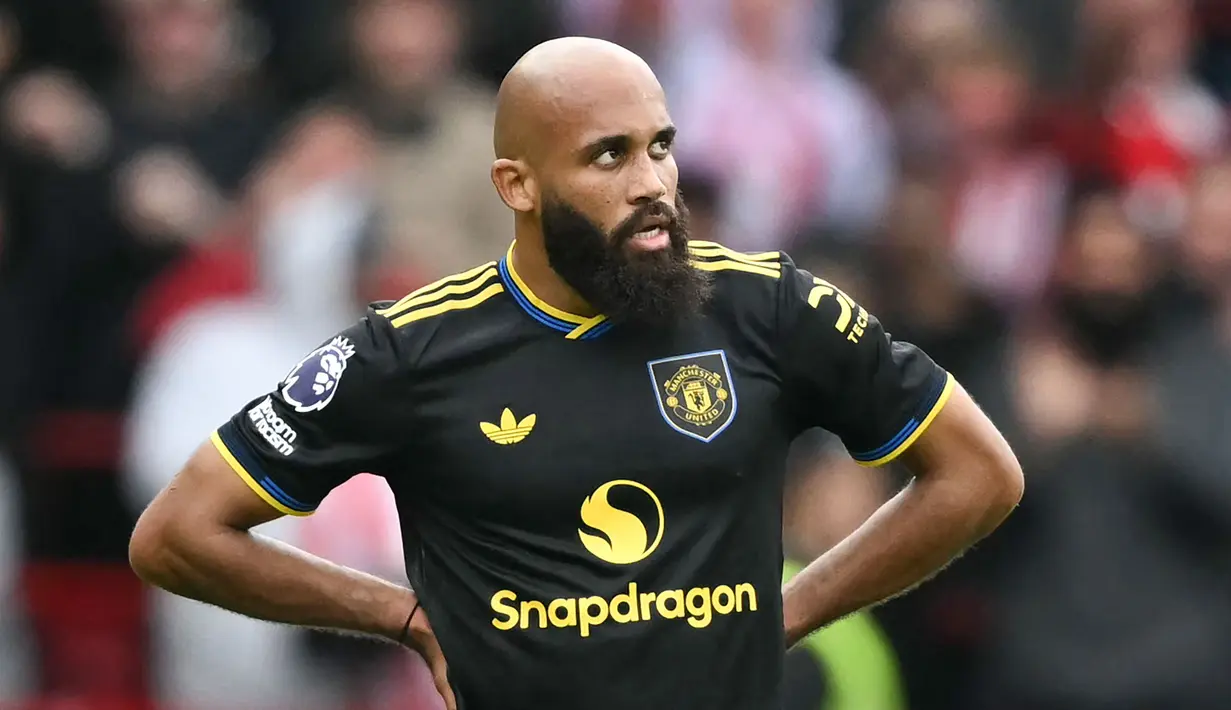 Brentford kini mengemas tujuh poin dari enam laga dan naik ke peringkat 11 klasemen sementara Premier League 2025/2026. Sedangkan MU turun ke posisi 13 dengan jumlah poin yang sama. (AFP/Justin Tallis)