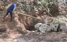 Lubang Misterius di Blitar Isap Air Sungai hingga Kering