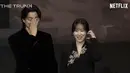 <p>Potret Gong Yoo dan Seo Hyun Jin dalam konferensi pers. (Foto: Netflix)</p>