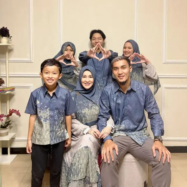 Potret Okie Agustina dan Kiesha Alvaro yang Saling Menguatkan, Kompak Bak Kakak Adik
