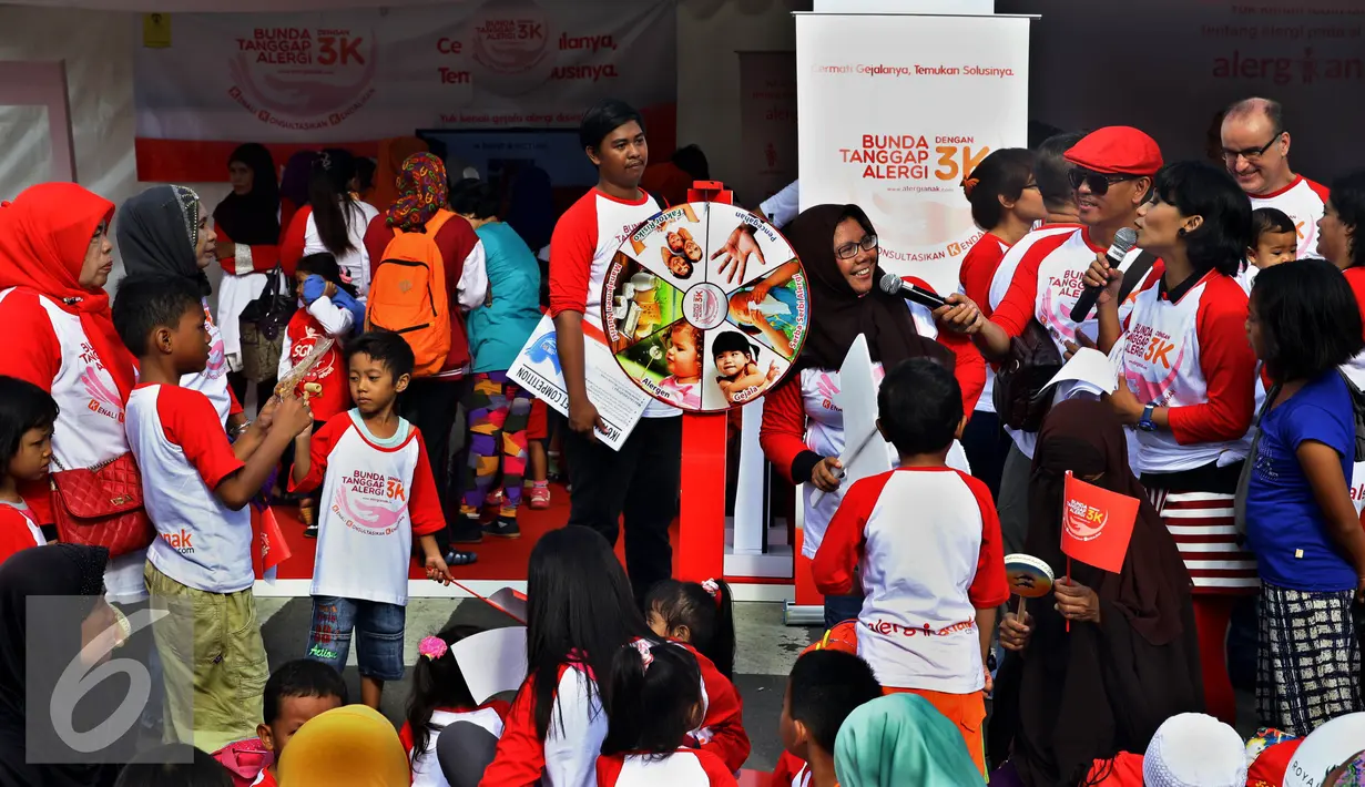 Kampanye Bunda Tanggap Alergi merupakan rangkaian kegiatan Allergy Awareness Week untuk mendukung World Allergy Week 2016 dengan tujuan meningkatkan kesadaran masyarakat mengenai alergi, Jakarta, Minggu (17/4/2016). (Liputan6.com/Johan Tallo)
